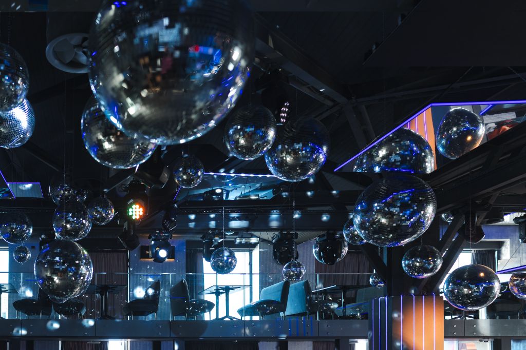 Envy Lisboa - Bolas de espelho