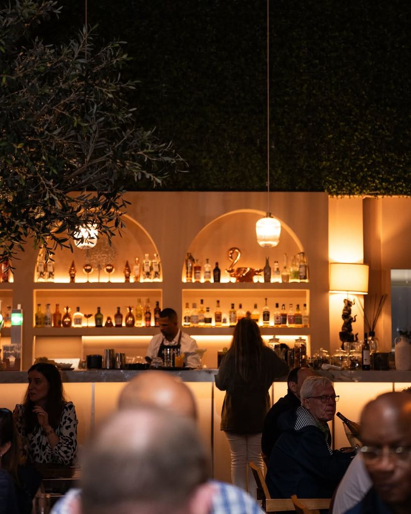 Verso Rooftop - Bar noturno