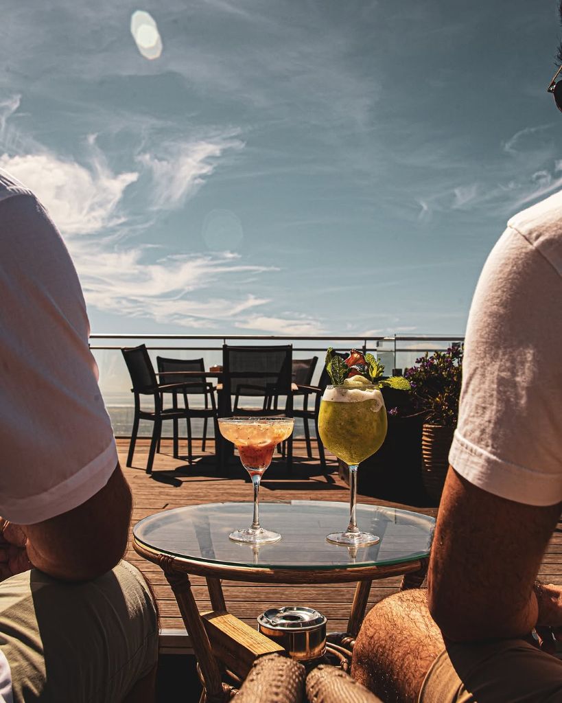 Verso Rooftop - Vista para o mar